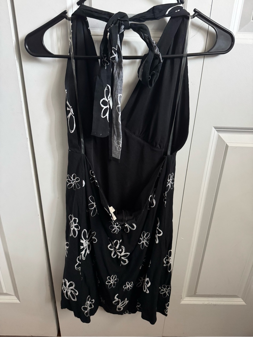 La Hearts Black Halter Top Dress with White Floral Print - Picture 4 of 7